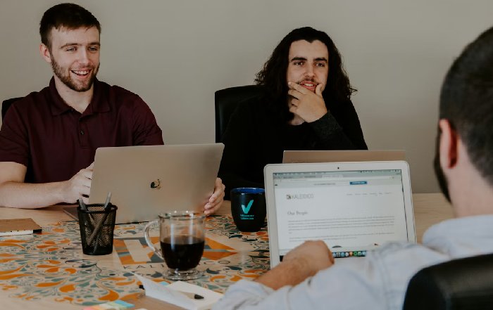 Article Image for Fintech Tools for Freelancers and SMEs