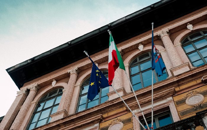 Article Image for Navigating EU Regulations for Fintech Growth