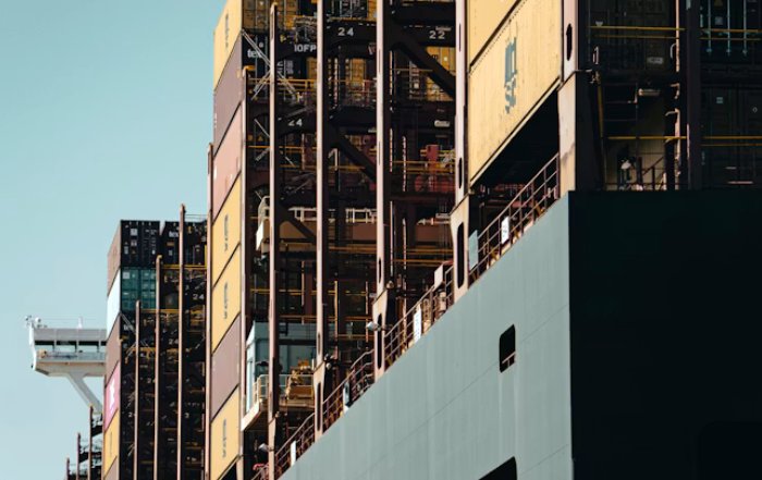 Article Image for Tech-Driven Strategies for Streamlining Global Supply Chains