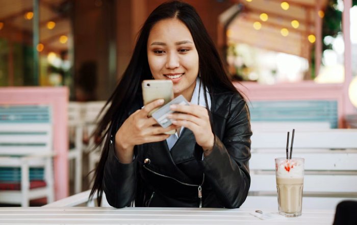 Article Image for The Evolution of Digital Wallets and Consumer Adoption